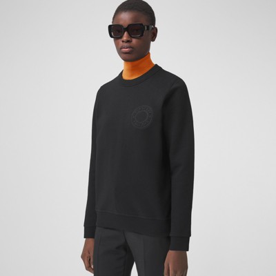 black oversized sweatshirt