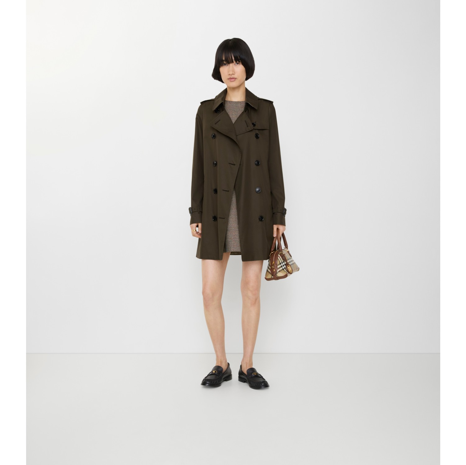 Short Tropical Gabardine Kensington Trench Coat in Juniper green - Women | Burberry® Official