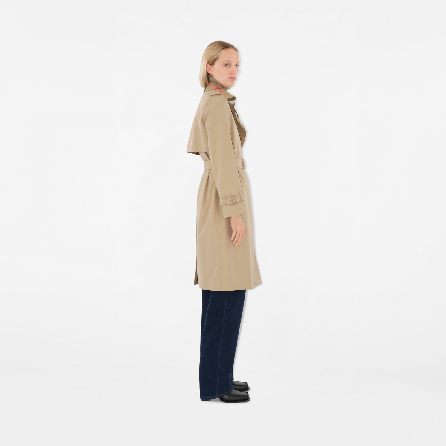 Trench coat de gabardine com lapelas em Check longo