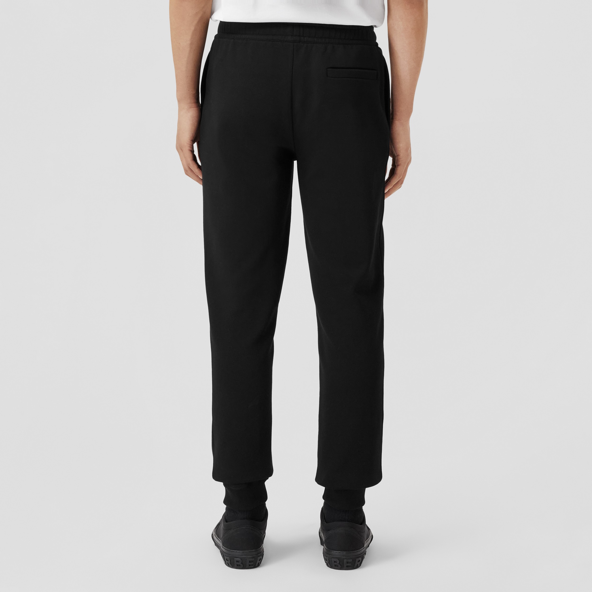 Pantalones de jogging en algodón con motivo de conejo (Negro) - Hombre | Burberry® oficial - 3