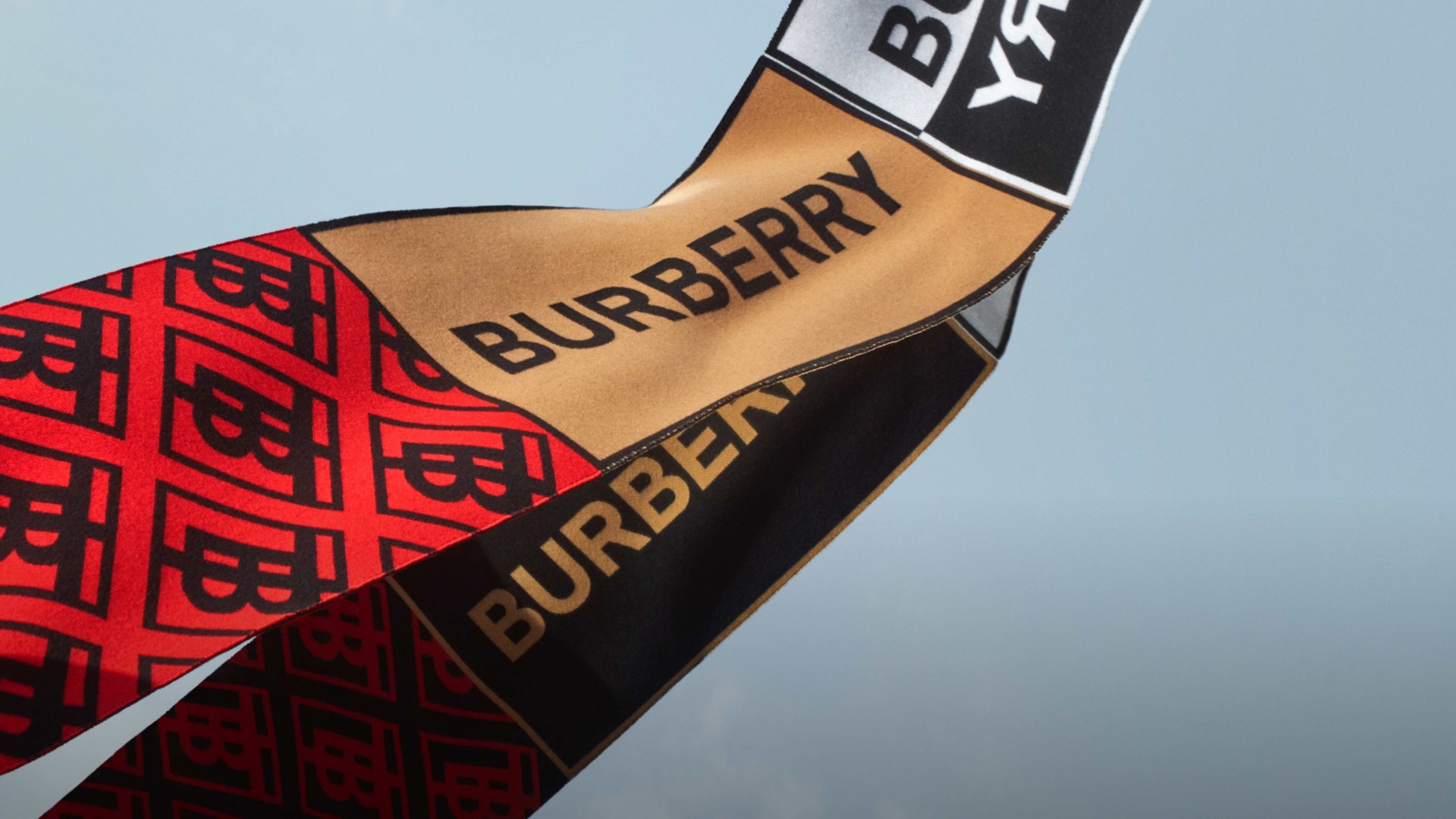 burberry 博柏利(中国)| 始于1856年的标志性英国品牌