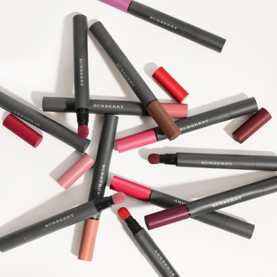 burberry lip velvet crush military red