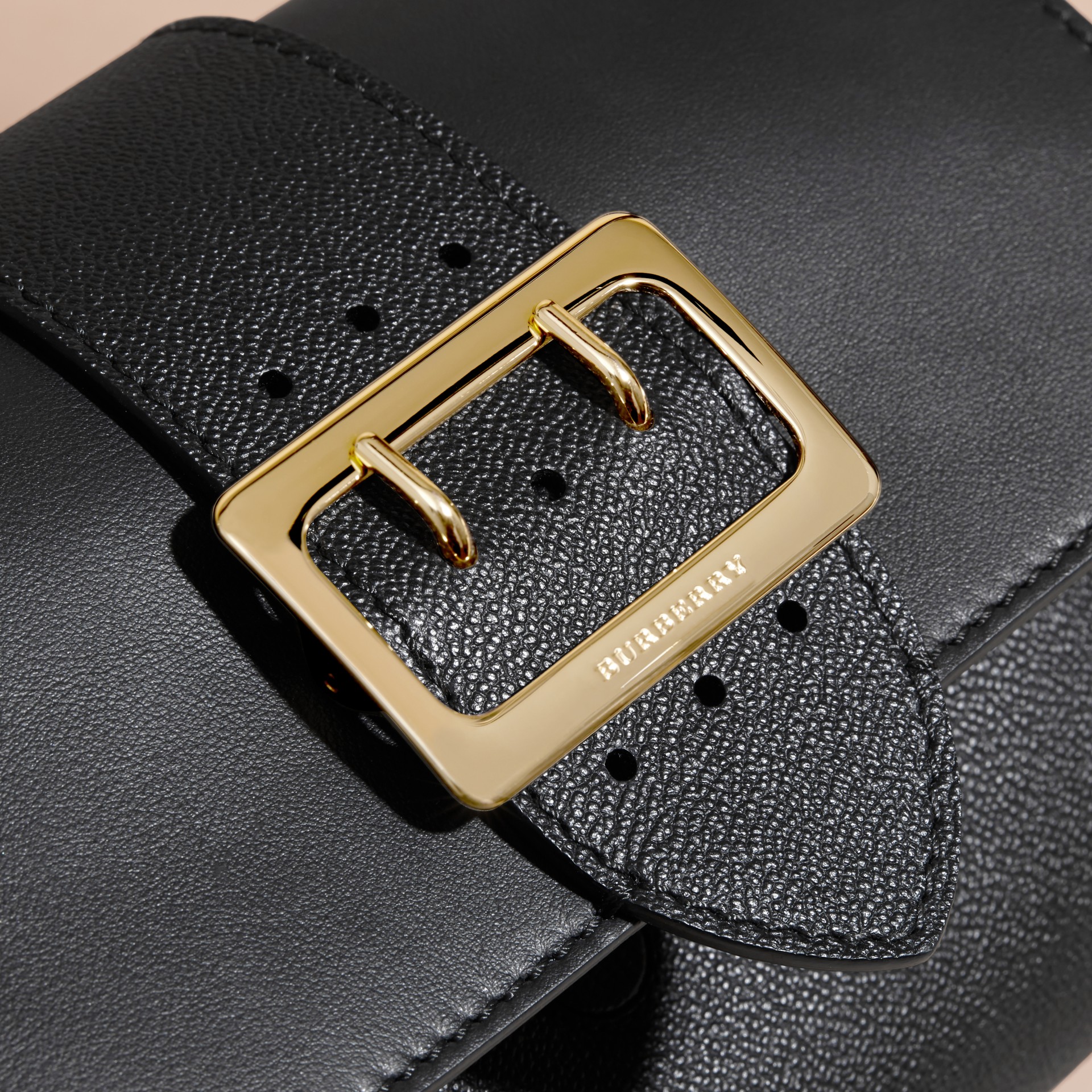 The Buckle Crossbody Bag in Leather Black | Burberry