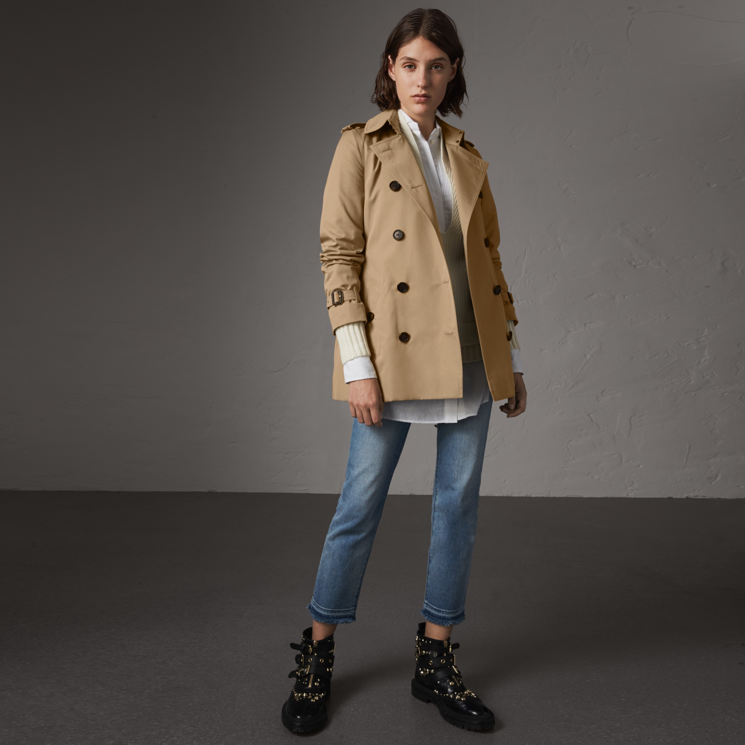 The Kensington – Short Trench Coat in Honey - Women | Burberry