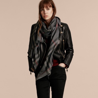 burberry wool and silk scarf