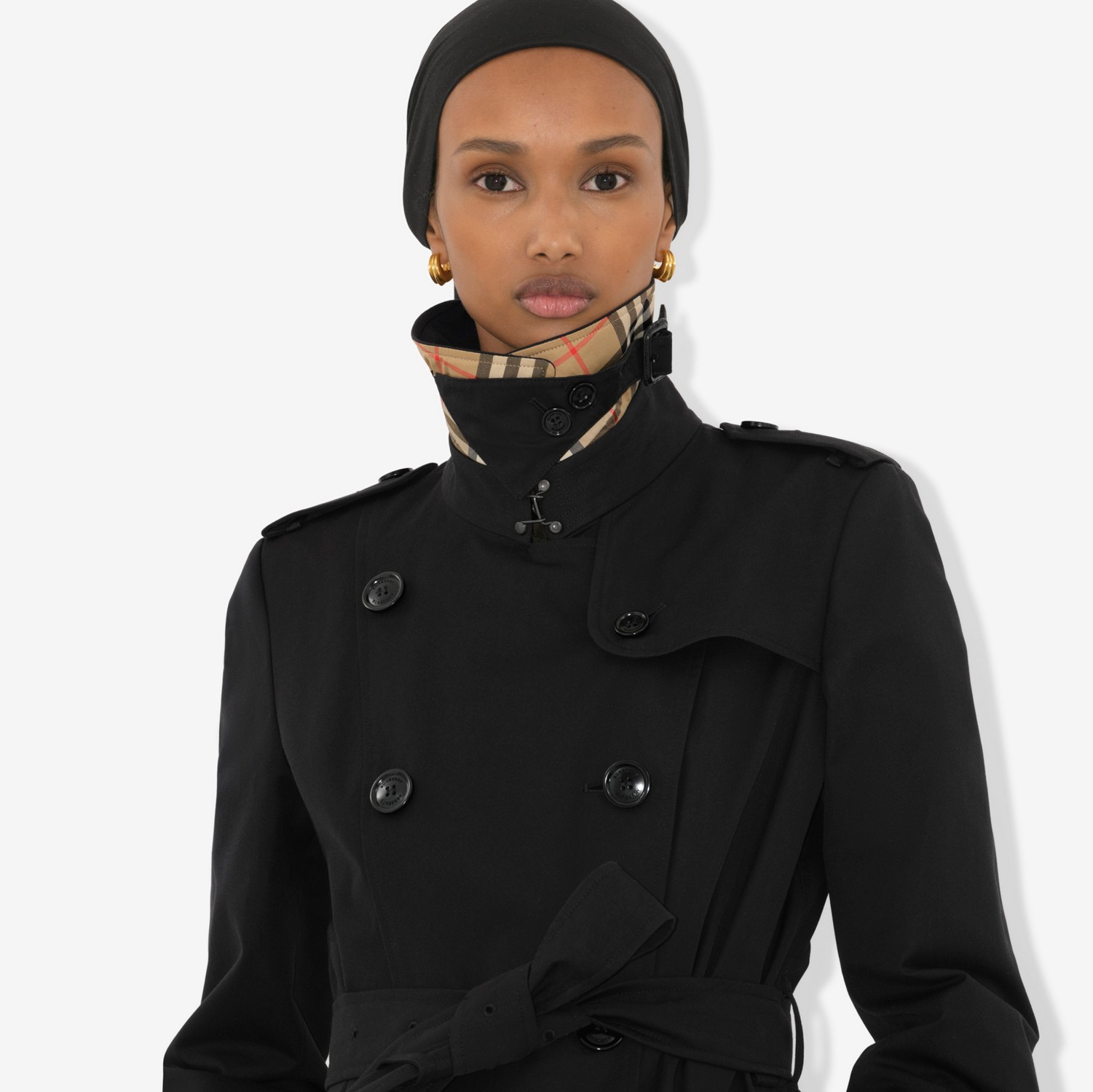 Short Chelsea Heritage Trench Coat in Black - Women, Cotton Short Chelsea Heritage Trench Coat in Black - Women, Cotton