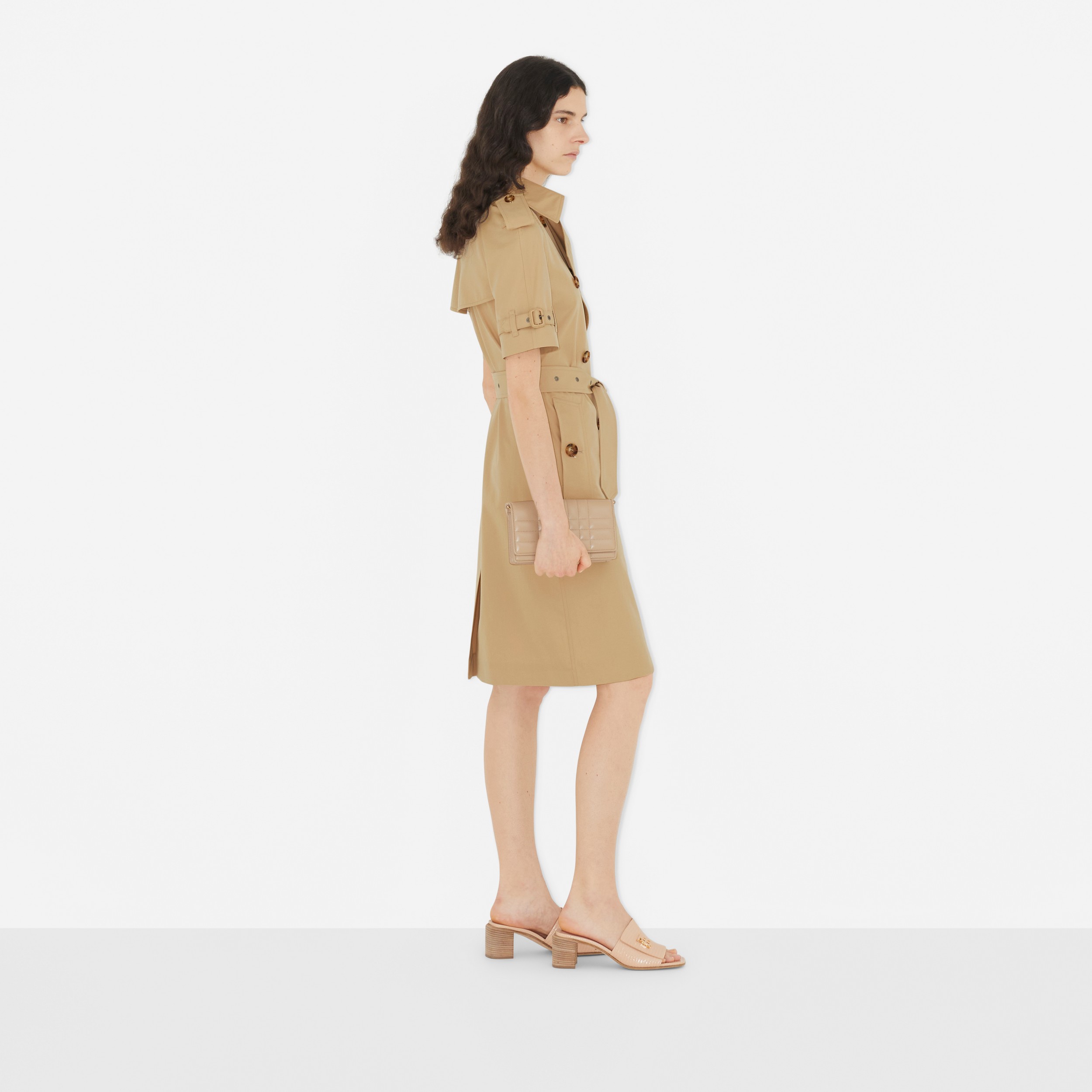 Vestido estilo trench en algodón de gabardina tropical (Rosa Beige Suave) - Mujer | Burberry® oficial - 3