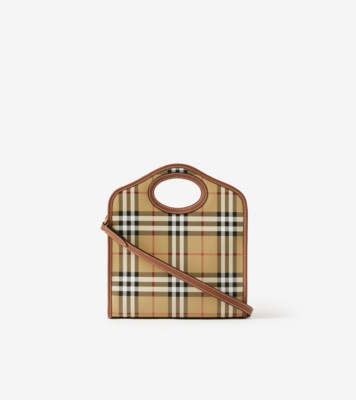 Burberry on sale mini purse