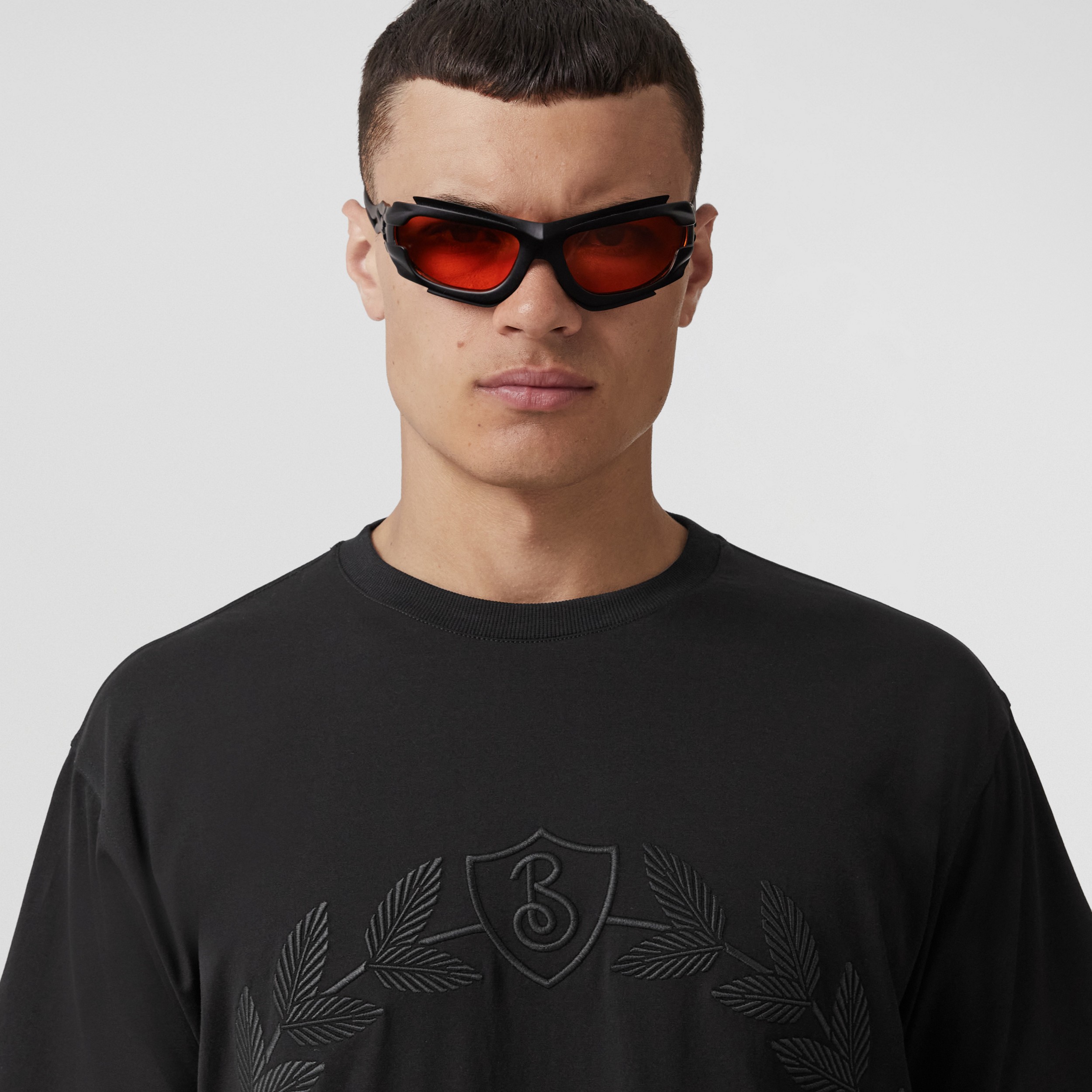 오크 리프 크레스트 코튼 티셔츠 (블랙) - 남성 | Burberry® - 2