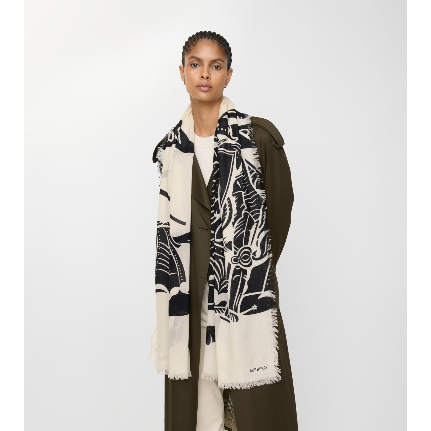 Wide Knight Wool Scarf in Calico beige | Burberry® Official
