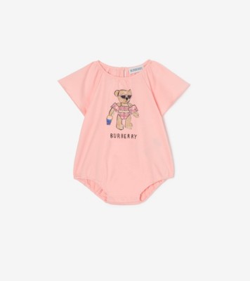 Burberry ビーチベア コットンロンパース (ピオニーピンク) - チルドレンズ | Burberry®公式サイト
