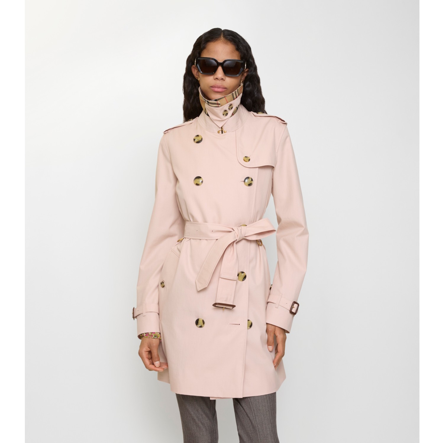 ショート トロピカルギャバジン ケンジントン トレンチコート (ペール