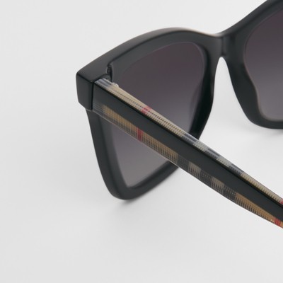 burberry foldable sunglasses