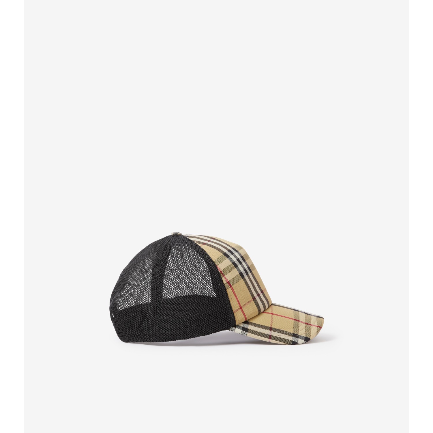 Burberry store trucker hat