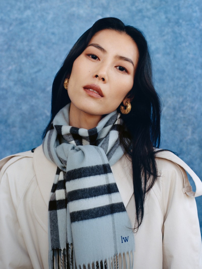 Liu Wen wearing the Check Cashmere Scarf in colour Bank