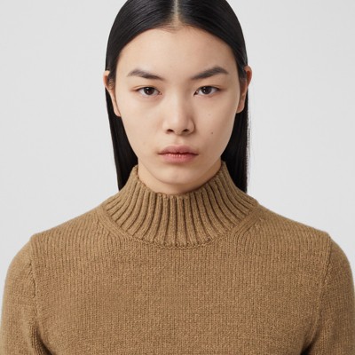 burberry cropped sweater