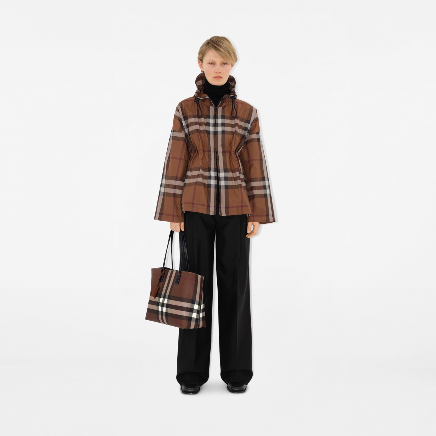 Medium Check Tote in Dark birch brown - Women | Burberry Medium Check Tote in Dark birch brown - Women | Burberry
