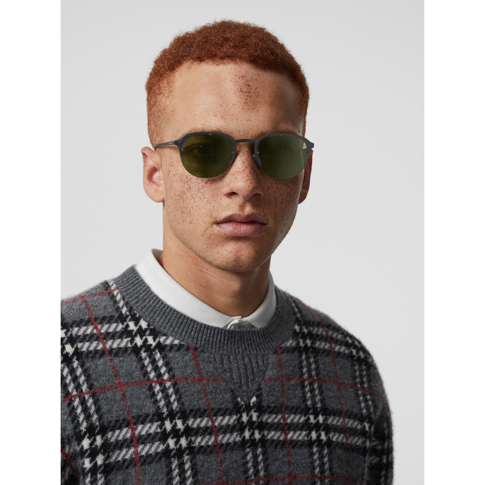 Round Frame Sunglasses in Green - Men | Burberry United States