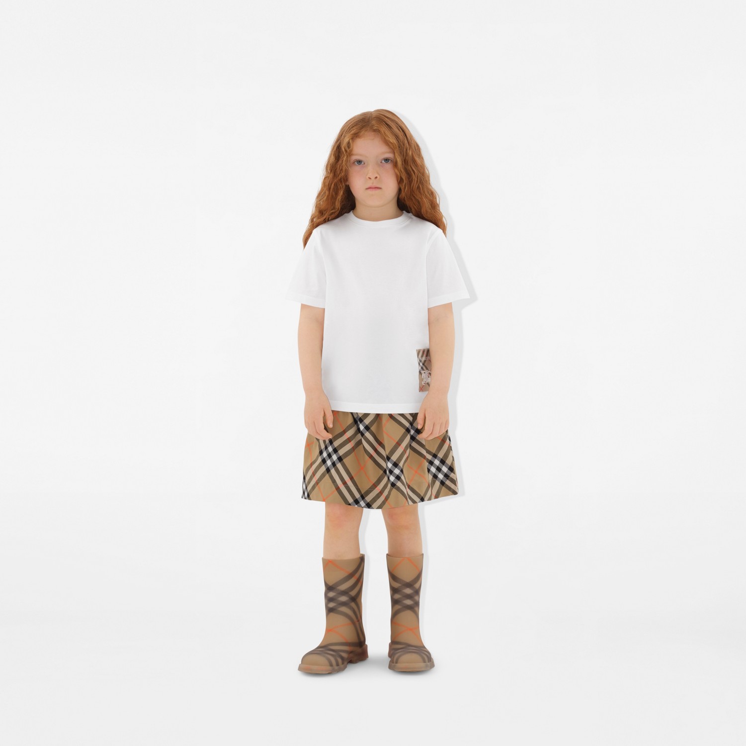 チェックラベル コットンTシャツ (ホワイト) | Burberry®公式サイト チェックラベル コットンTシャツ (ホワイト) | Burberry®公式サイト