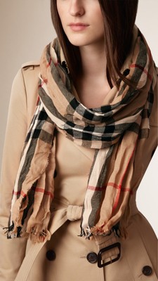 Camel check Check Merino Wool Cashmere Crinkled Scarf - Image 2