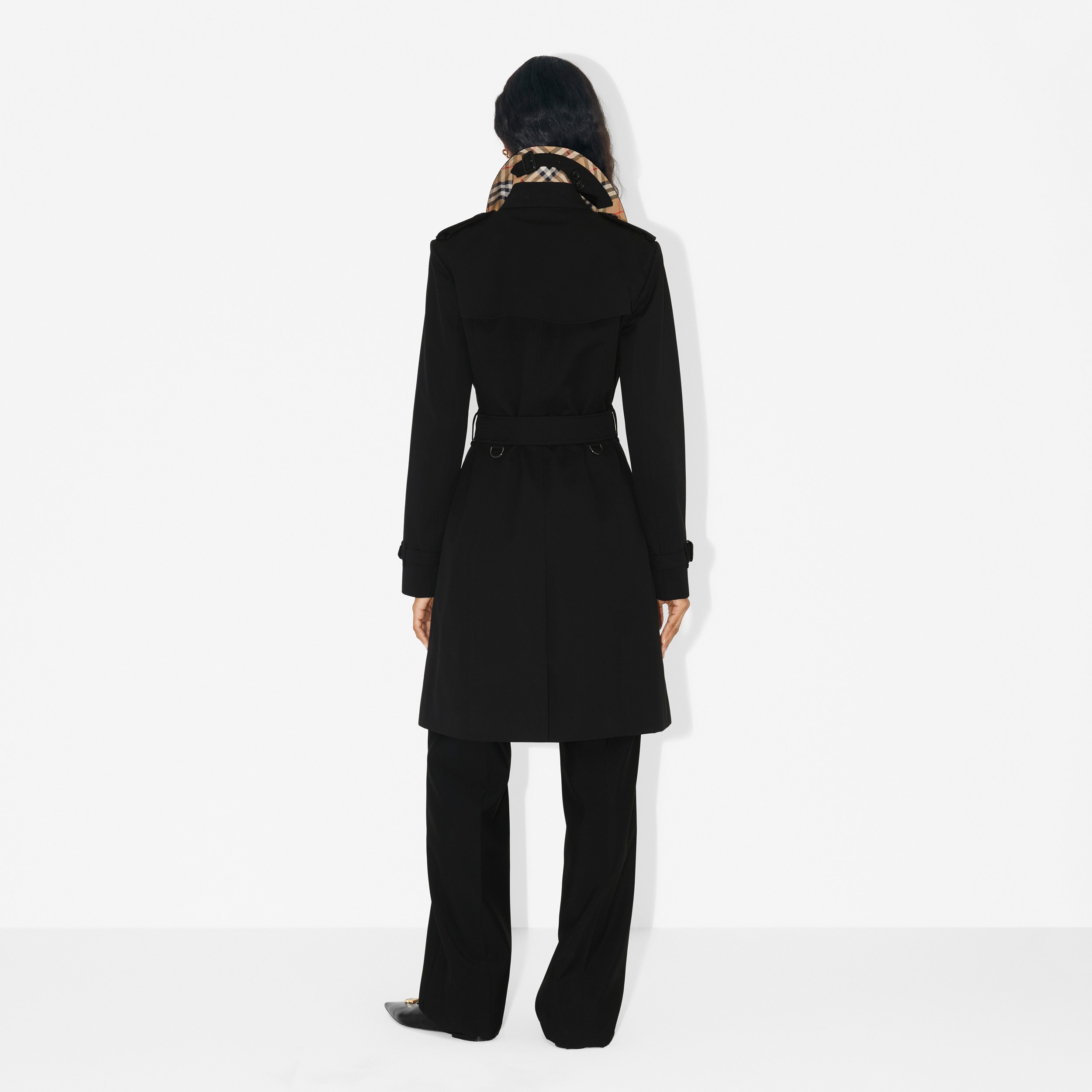 Trench coat Heritage Chelsea de longitud media (Negro) - Mujer | Burberry® oficial - 4