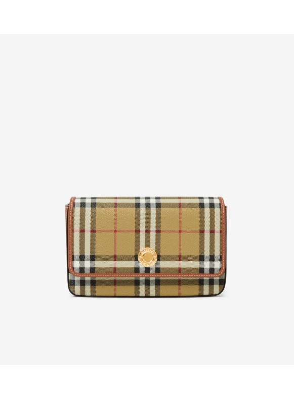 Burberry store bag wallet