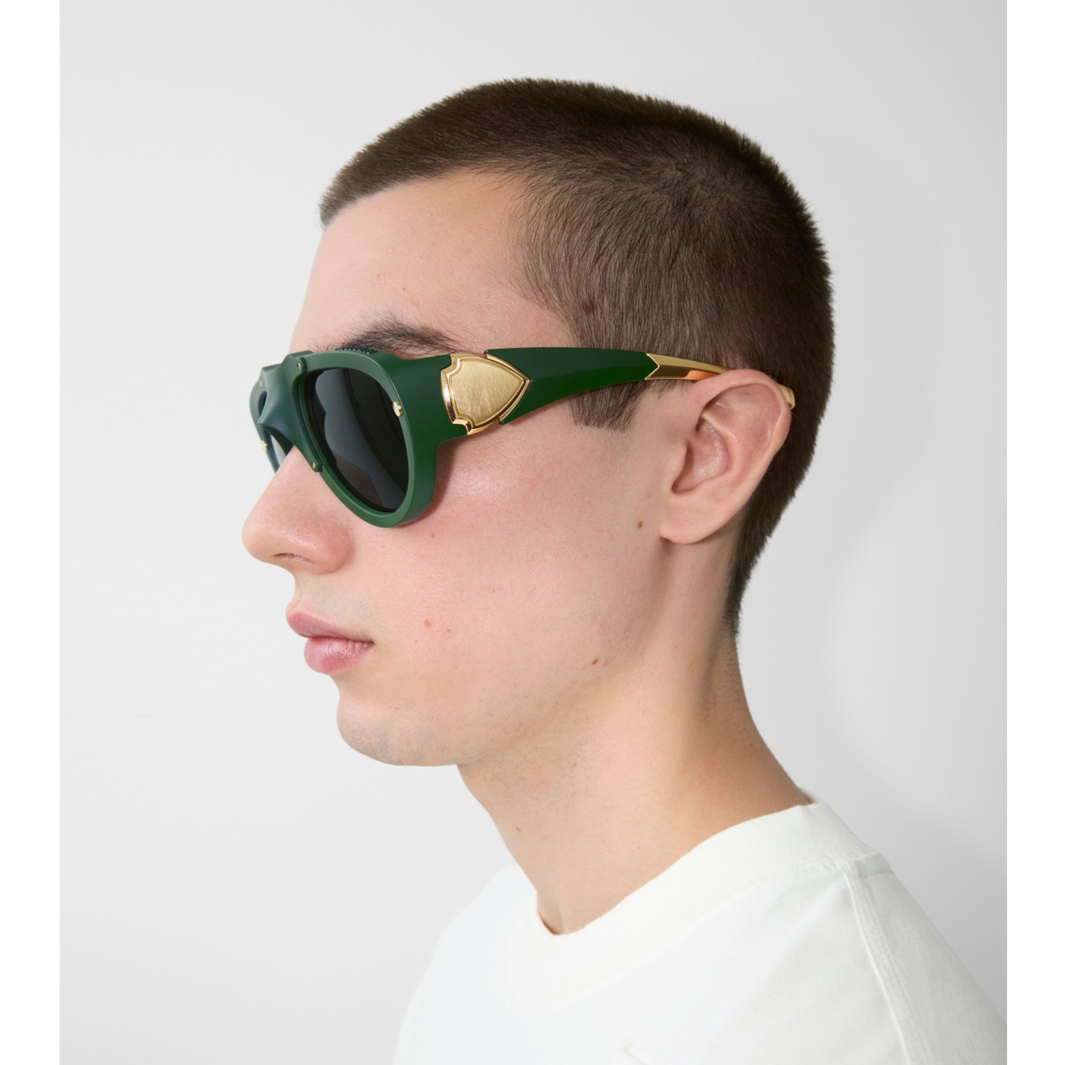 Shield Mask Sunglasses in Dark forest green Burberry Official