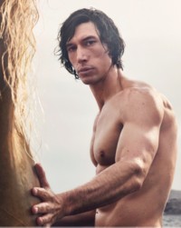 Adam Driver pour le parfum Burberry Hero