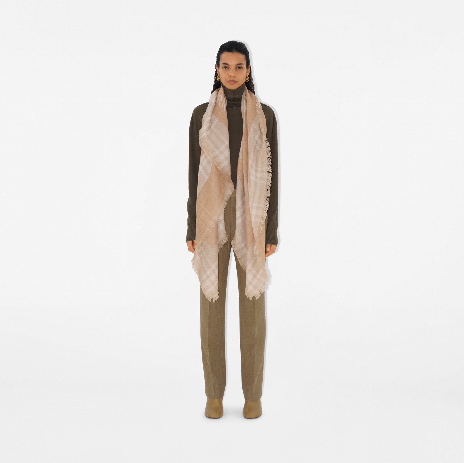 EKD チェックウールブレンド スカーフ (クレイ) | Burberry®公式 EKD チェックウールブレンド スカーフ (クレイ) | Burberry®公式