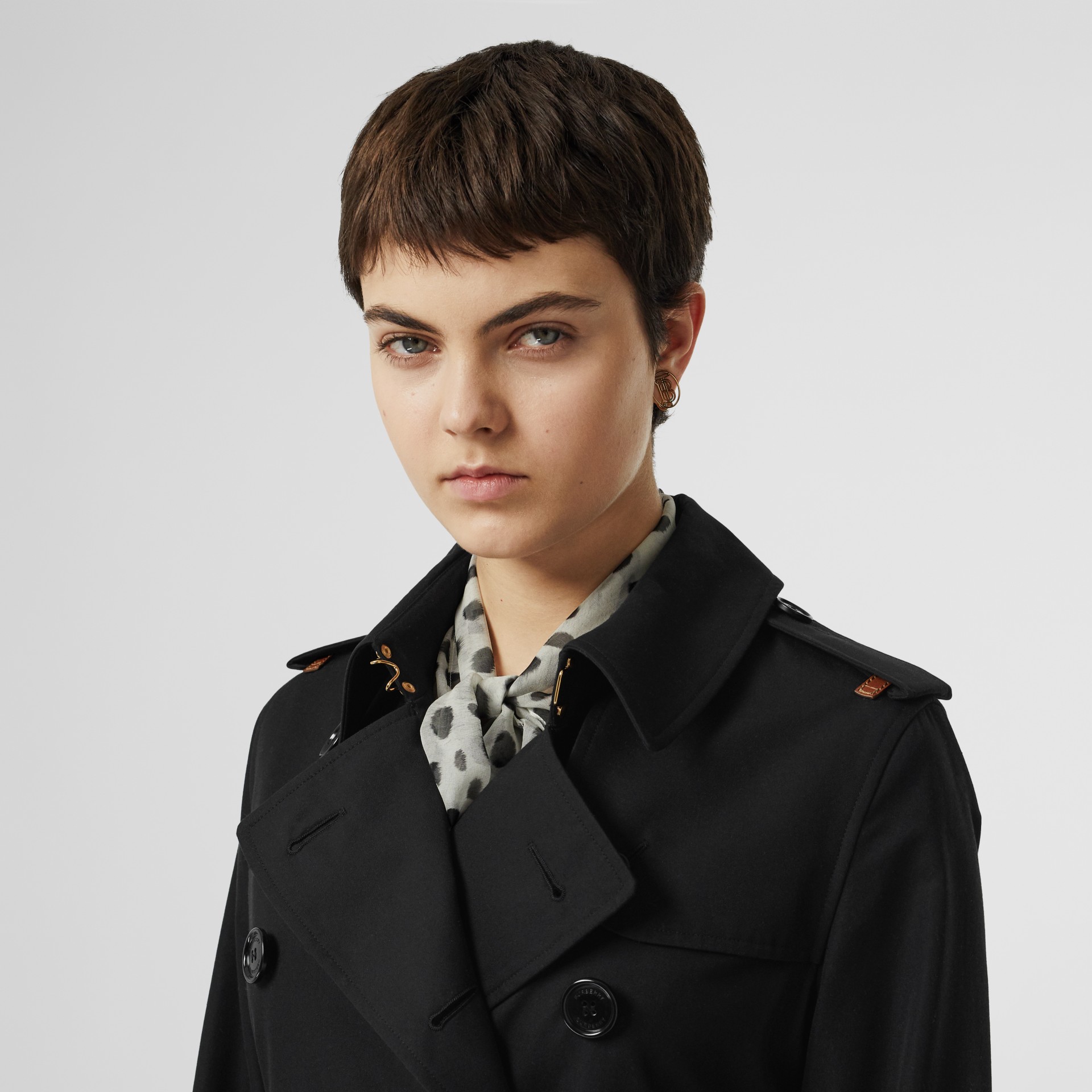 Leather Detail Cotton Gabardine Trench Coat in Black - Women | Burberry ...