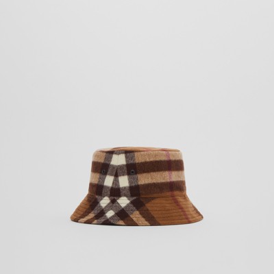 cloche burberry