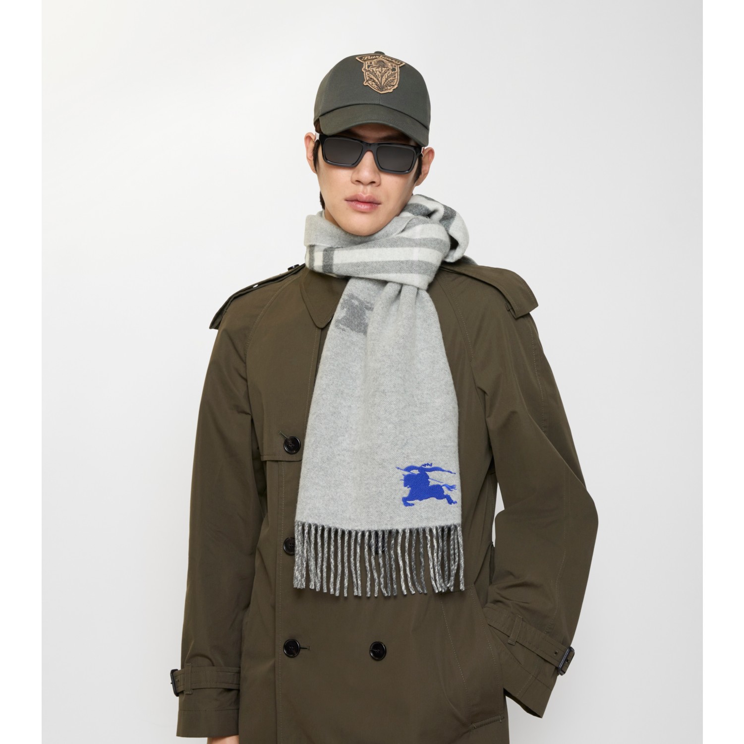 Reversible EKD Check Cashmere Scarf in Mitten grey | Burberry® Official