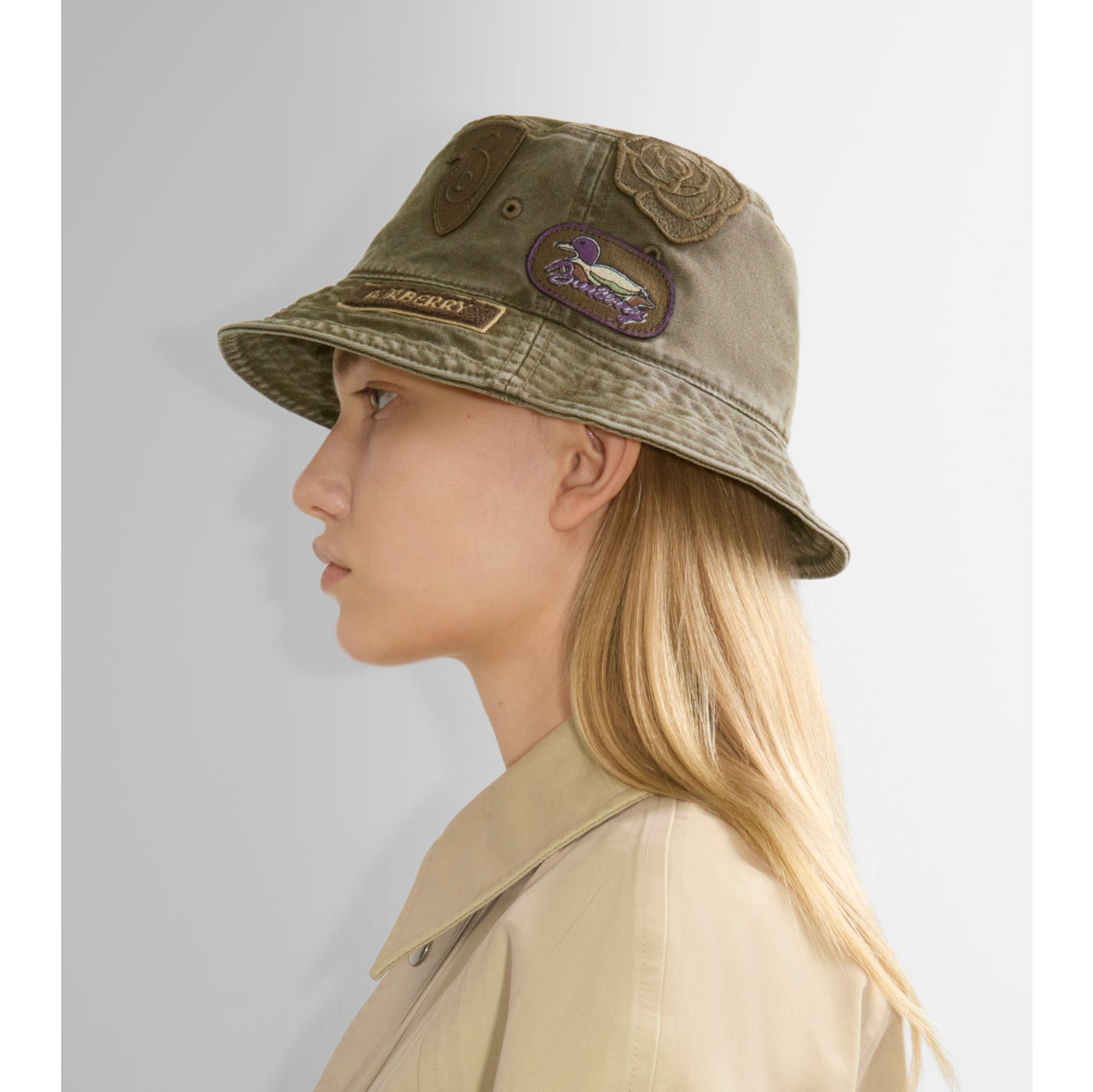 Badge Cotton Bucket Hat