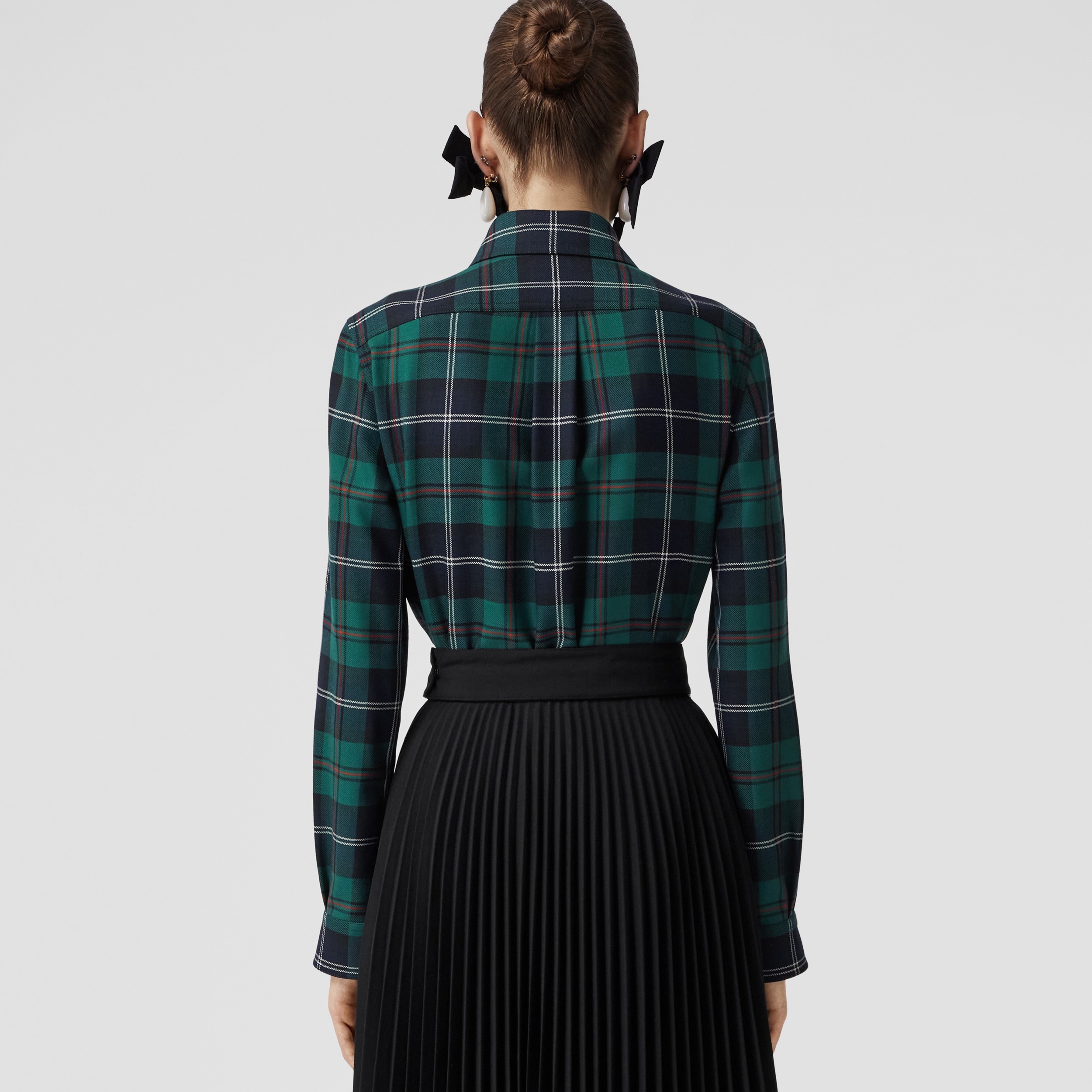 Camisa de lã xadrez com logotipo (Verde Viridiano Escuro) - Mulheres | Burberry® oficial - 3