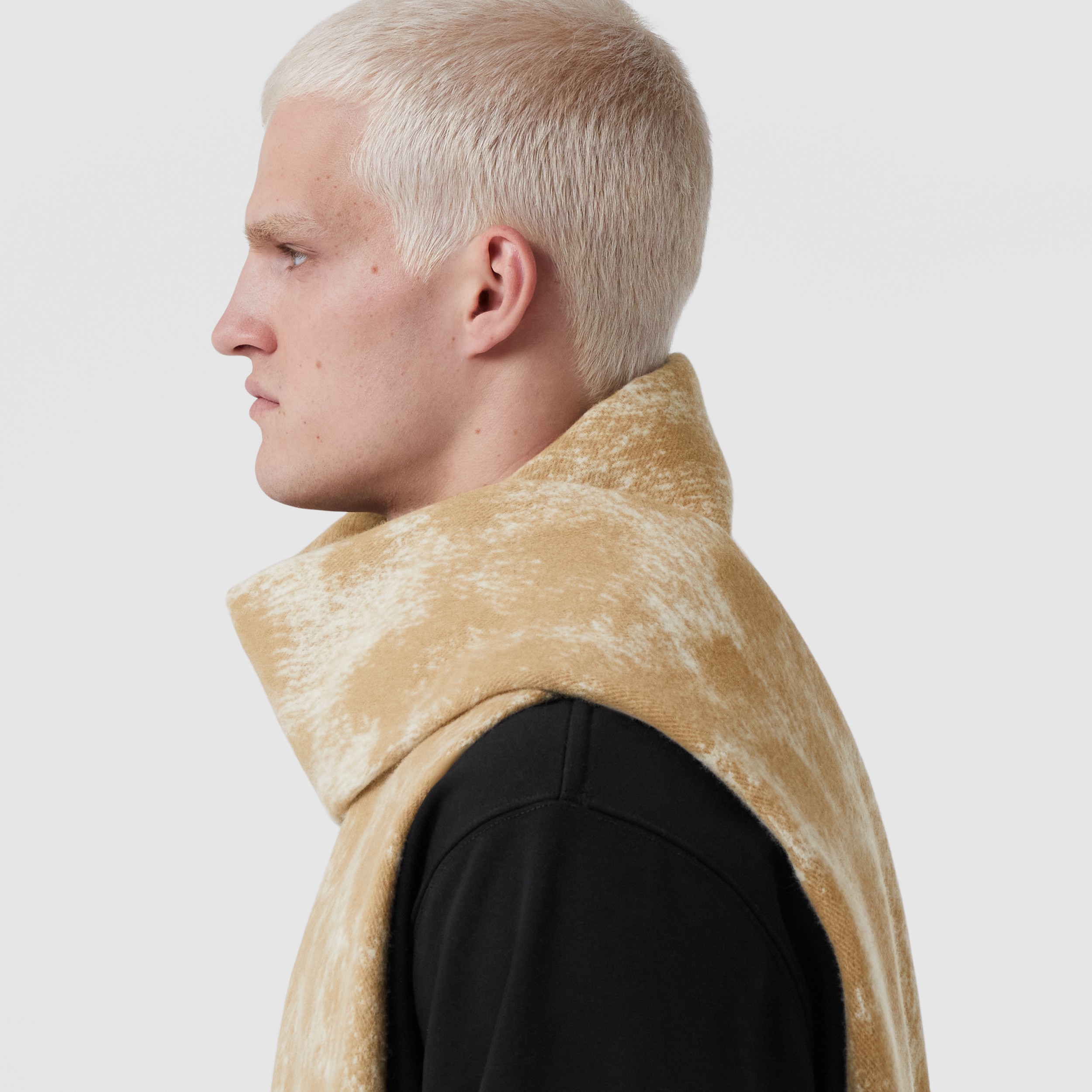Deer Pattern Wool Jacquard Scarf in Light Camel | Burberry® Official - 4