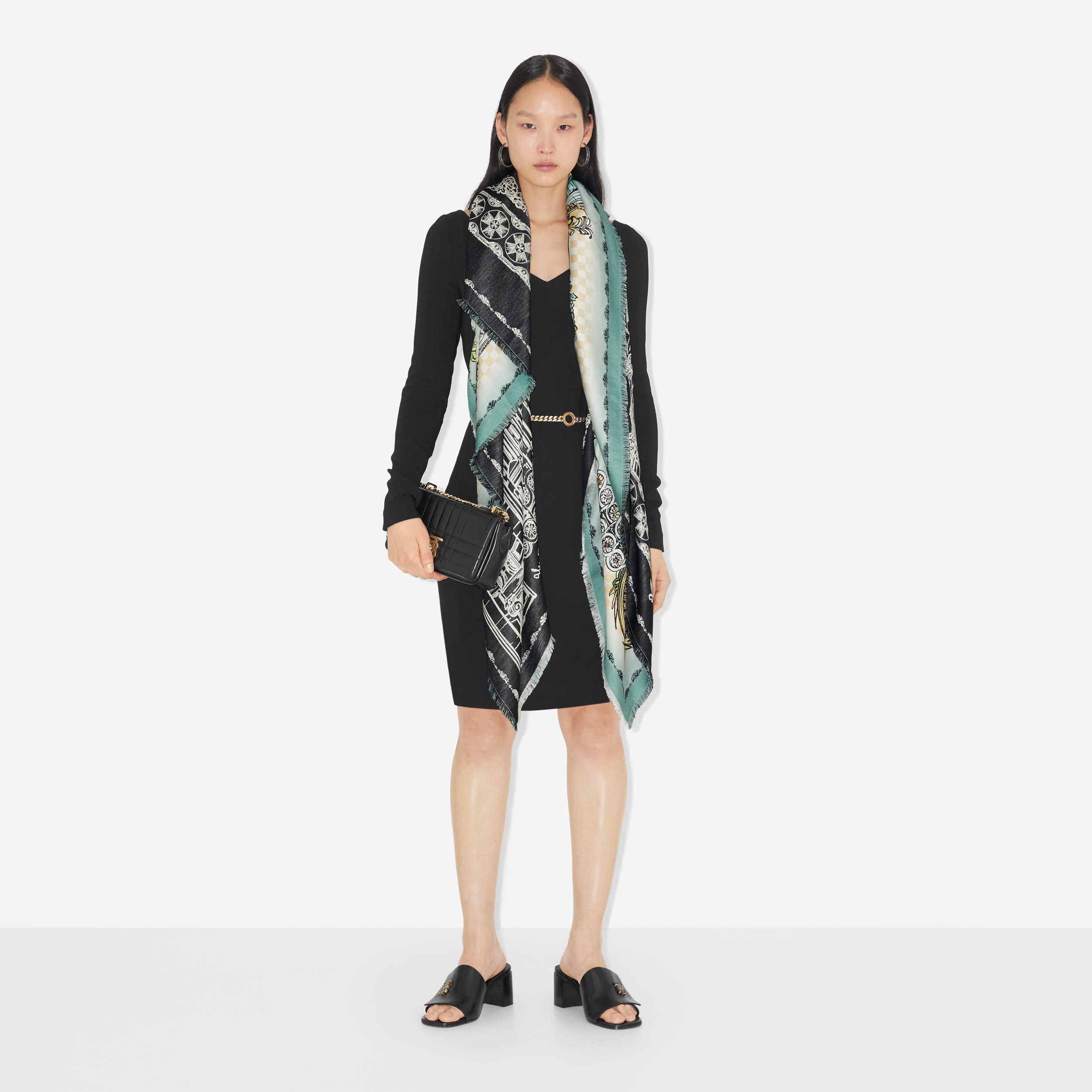 Grand carré de soie avec emblème du Cavalier (Multicolore) | Site officiel Burberry® - 3