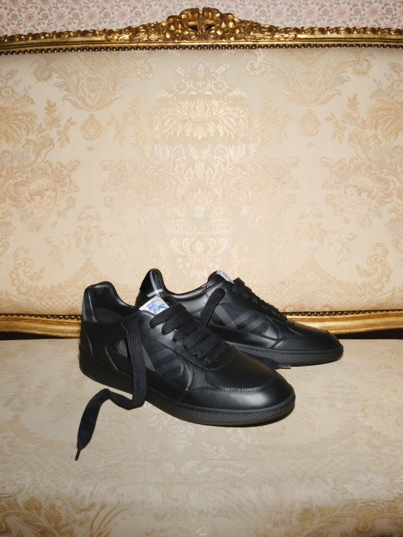 Product shot of Leather and Check Terrace Sneakers​ in colour Black/storm blue