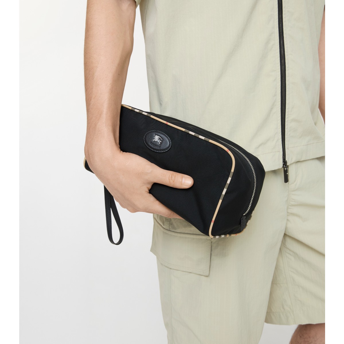  Check Large Trim Travel Pouch