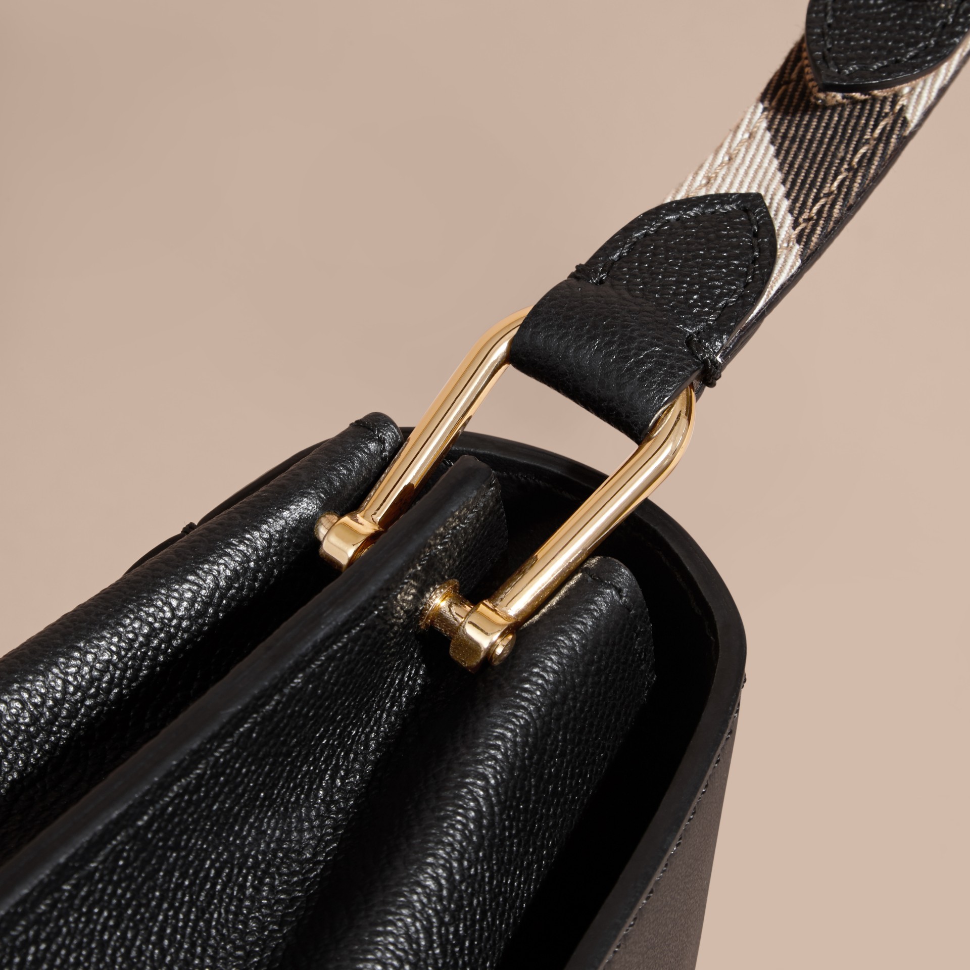 The Buckle Crossbody Bag in Leather Black Burberry