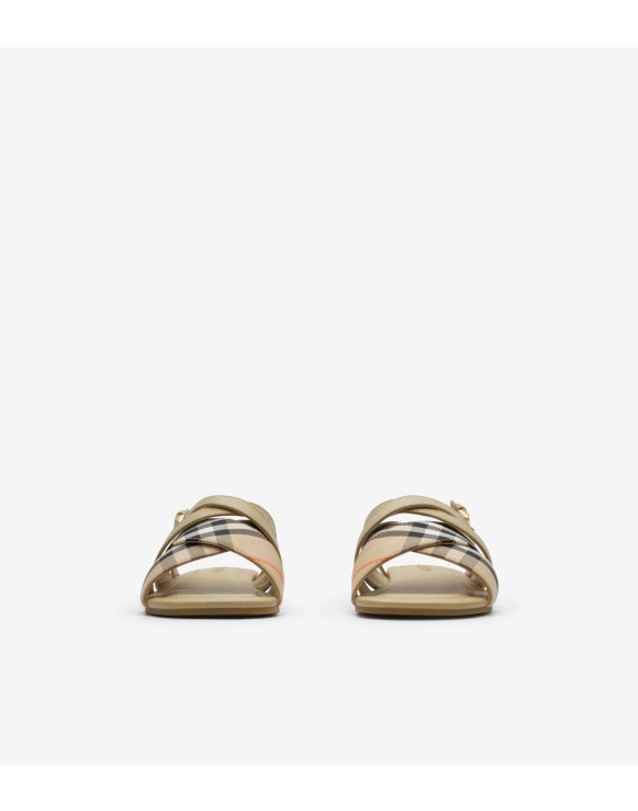 ガールズ デザイナー シューズ＆アクセサリー | Burberry® 公式サイト