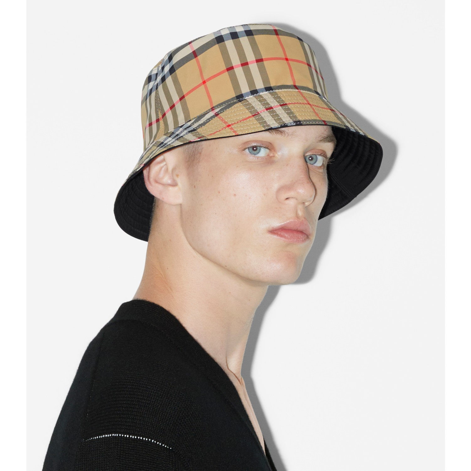 Nylon Reversible Bucket Hat in Black/archive Beige | Burberry