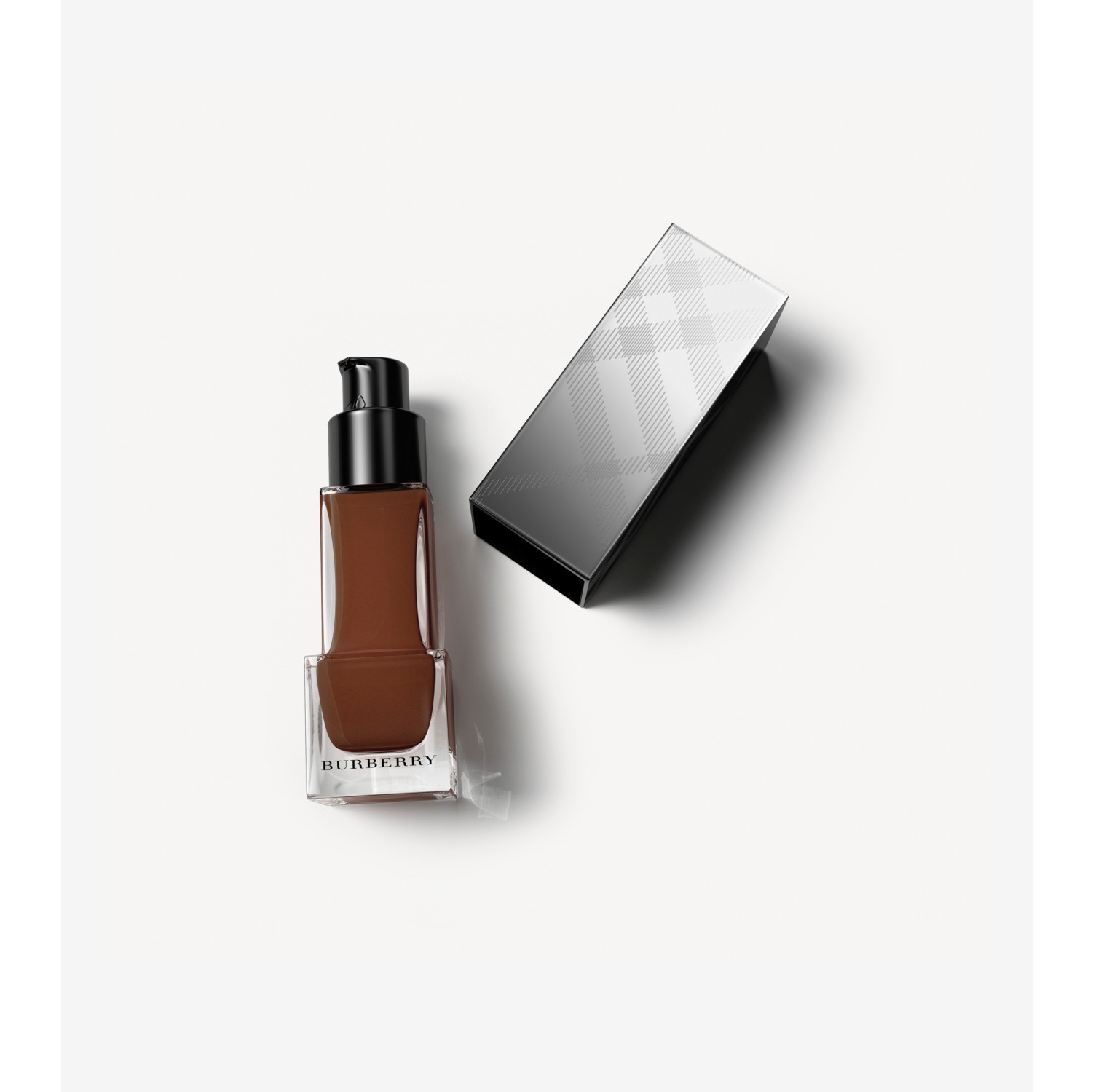 Fresh Glow Foundation Sunscreen Broad Spectrum SPF 12 – Deep Brown No.66 - Women | Burberry® Official
