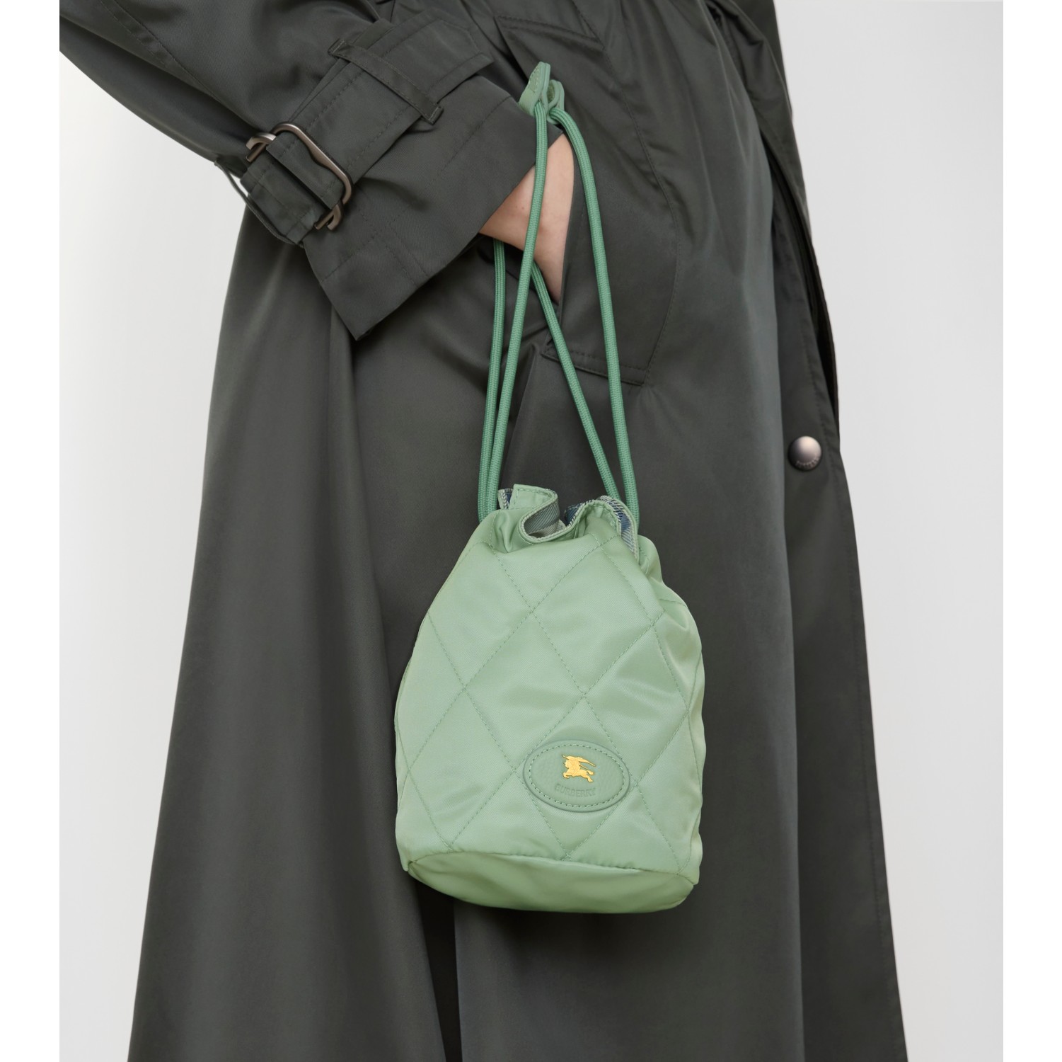 Reversible Horseshoe Chain Pouch in Seafoam green - Women | Burberry® Official