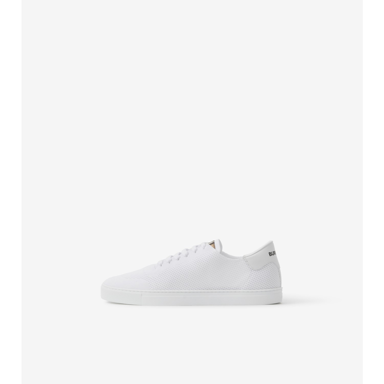 Burberry sales trainers white