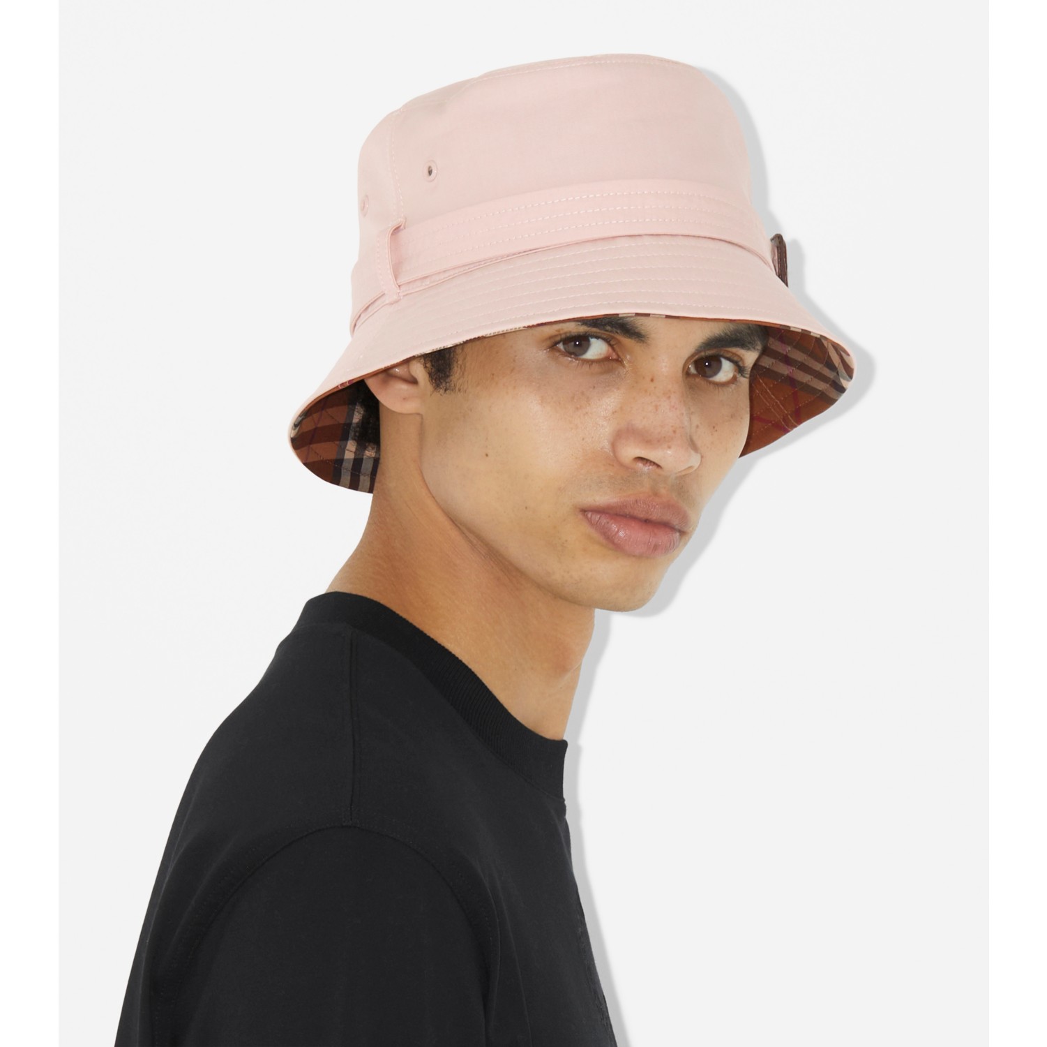 Pink burberry bucket clearance hat