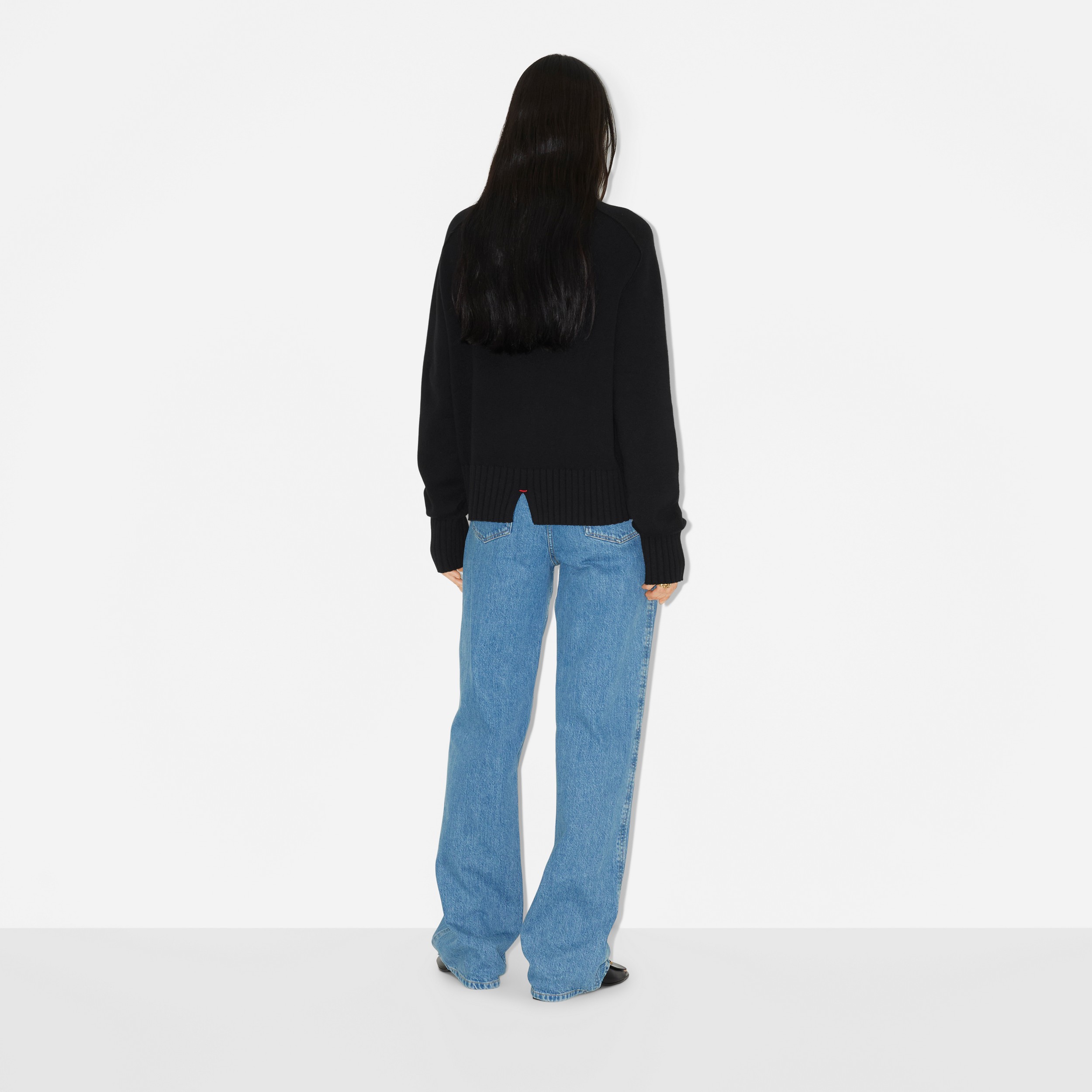 Calças jeans com corte descontraído (Azul Médio) - Mulheres | Burberry® oficial - 4