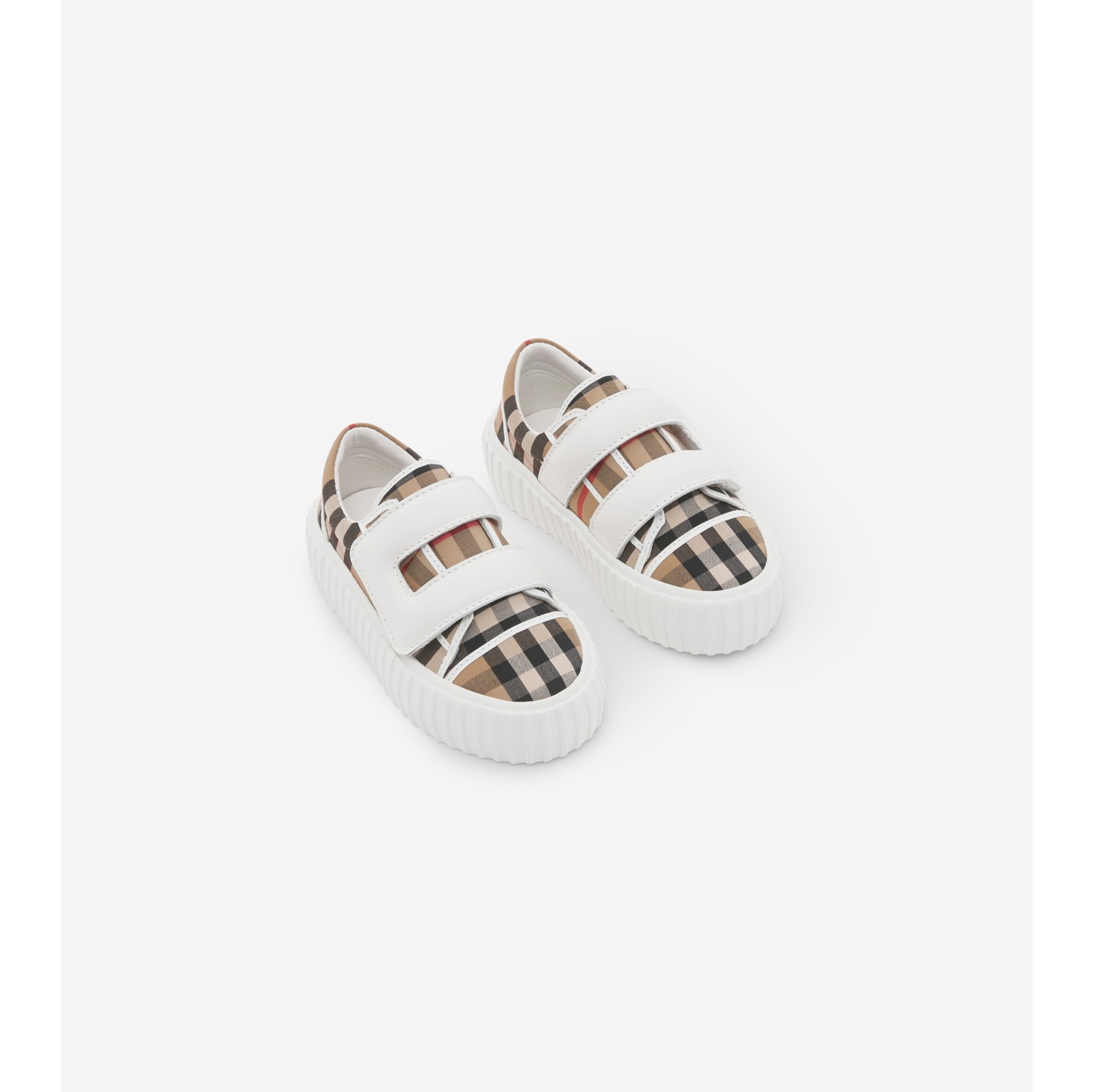 Burberry store kids flats