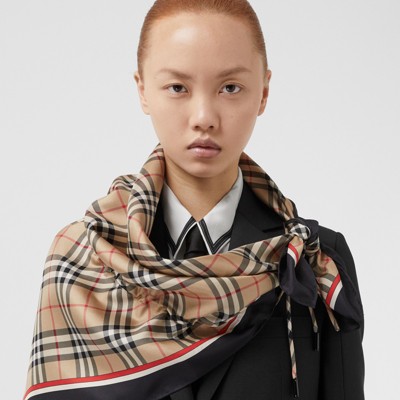 burberry triangle scarf