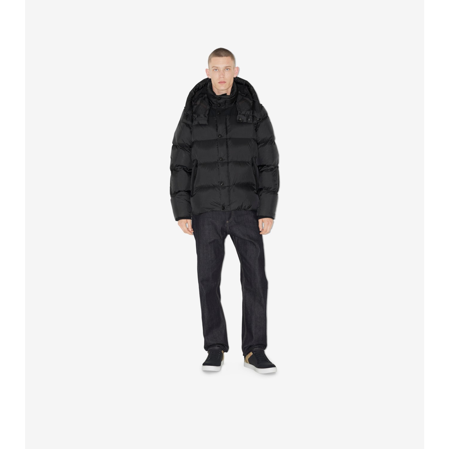 Detachable Sleeve Nylon Puffer Jacket in Black - Men | Burberry® Official