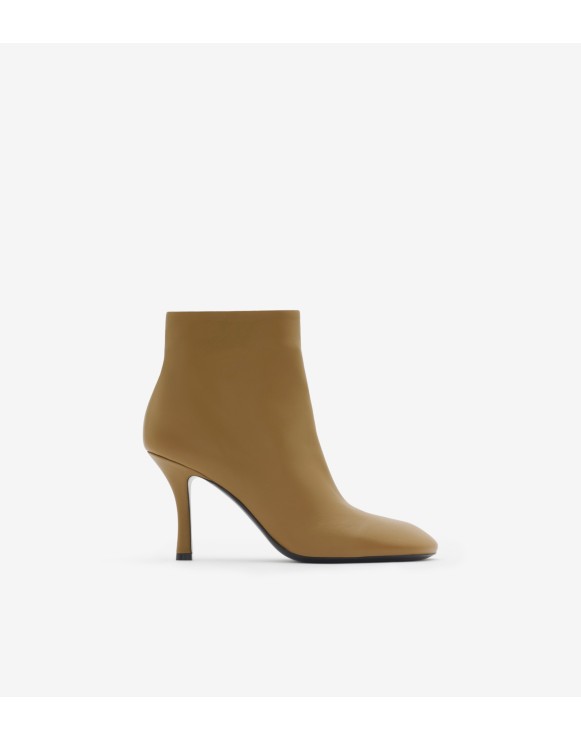 Burberry for her boots best sale